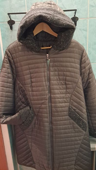 Продам женский пуховик и куртку