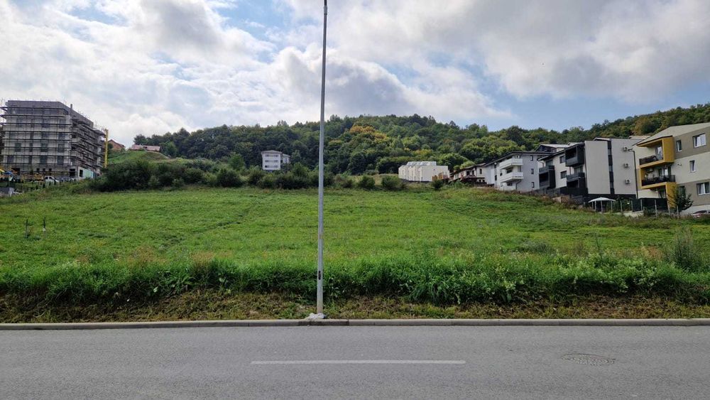 Teren de constructii de vanzare !! PUZ IN LUCRU !!