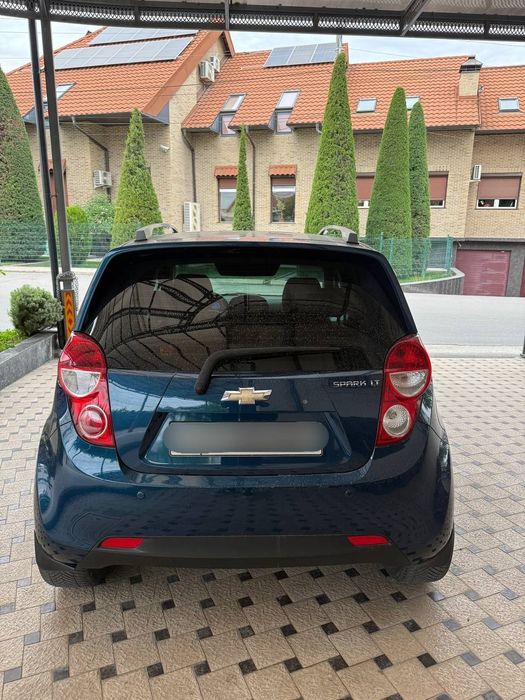 Продам спарк в хорошем состоянии не крашенный.Кому интересно звоните .