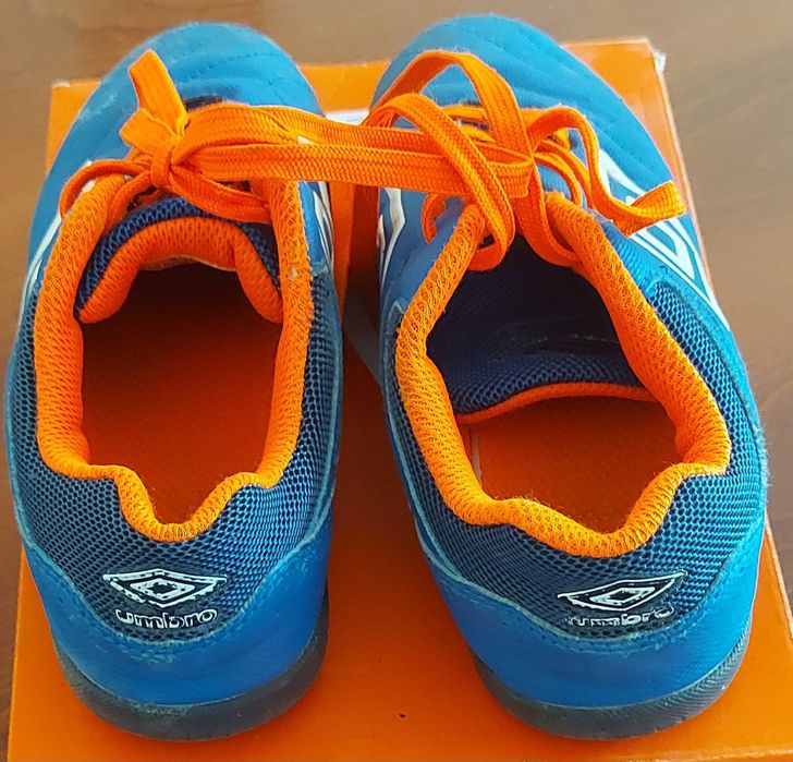 Обувки номер 33 за момче