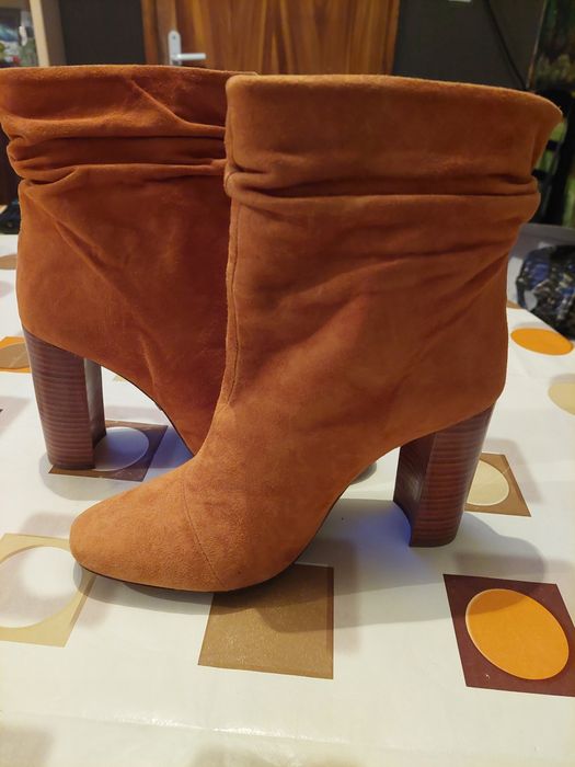 Дамски елегантни боти