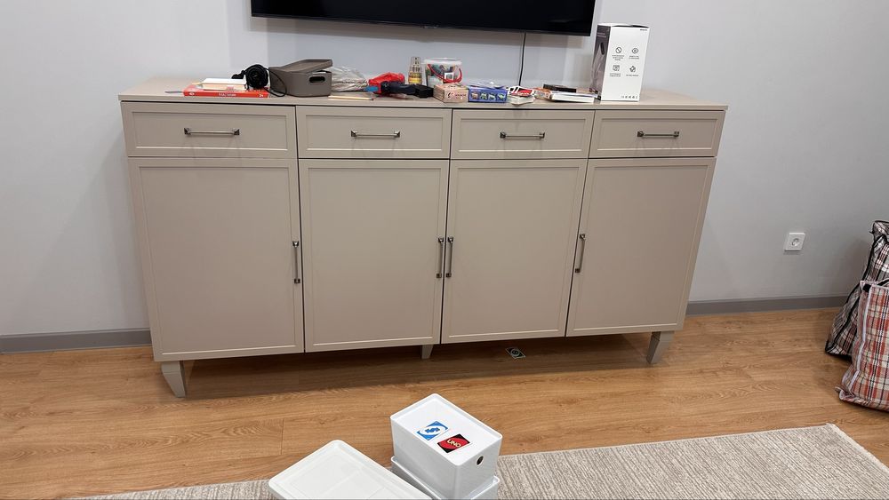 Продаётся стильный и вместительный комод