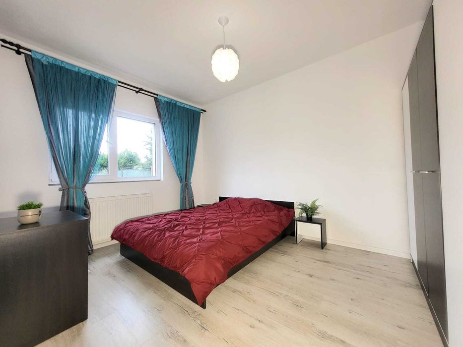 PROPIETAR ap 2 camere in casa,CURTE PROPIE, Sanpetru,Brasov strada asfaltata