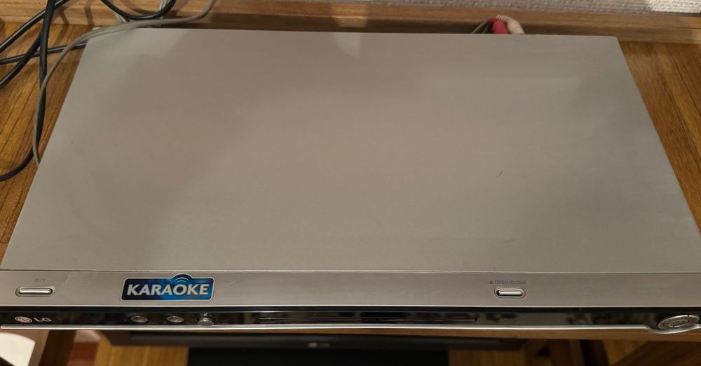 DVD проигрыватель LG