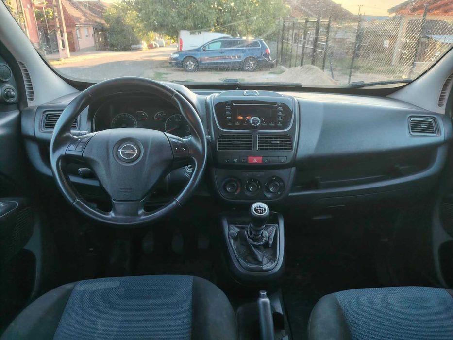 Opel Combo Tour 1.6 Diesel 120 CP 2017 Euro 6