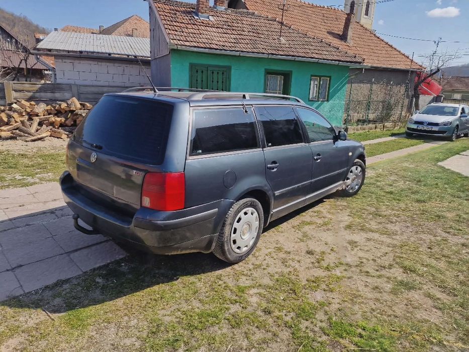 Vând sau schimb Volkswagen Passat b5 cu mașină  de teren ptr Off road