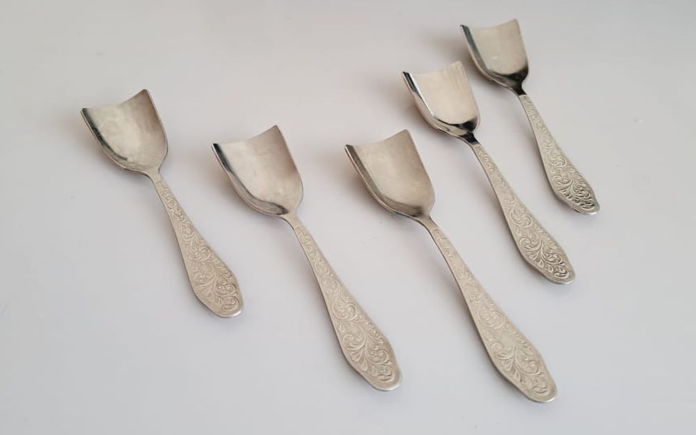 Столовые приборы