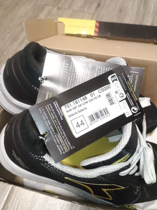Diadora работни обувки 44