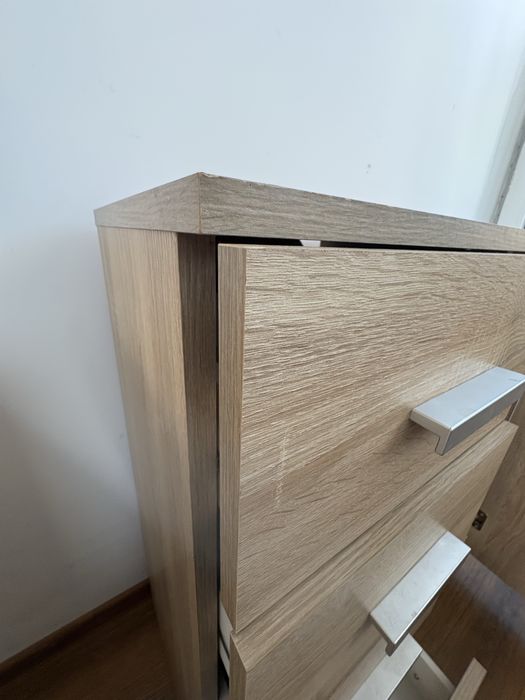 Comodă JYSK model TAPDRUP (4 sertare + 1 ușă), nuanță stejar deschis