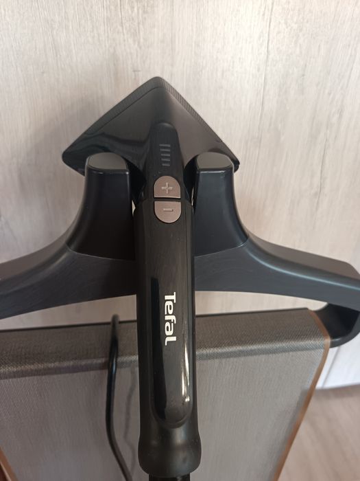 Продам отпариватель Tefal
