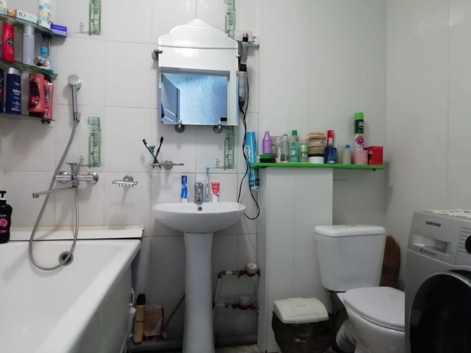 Продам трехкомнатную квартиру