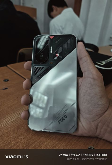 Poco f7 silver 16/512 В идеале,