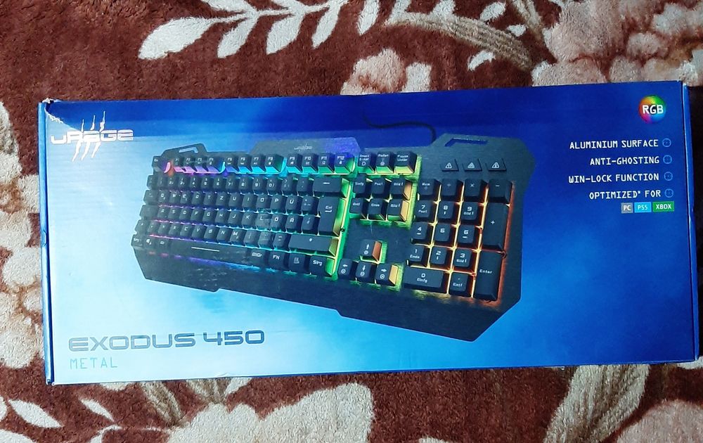 Vand Tastatura, Hama, uRage Exodus 450 metal cu RGB în stare bună