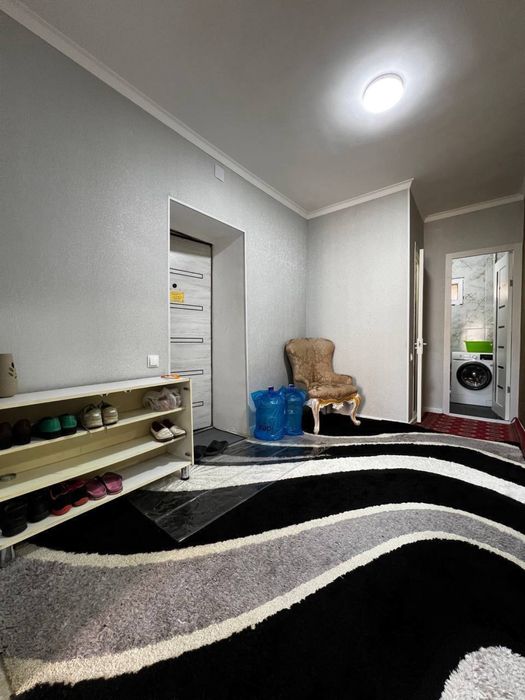 2в4/2/4 76м2 77-серия Дом Быта кирпич