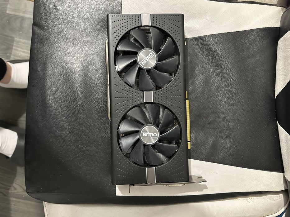 Placa Video Sapphire nitro 8GB