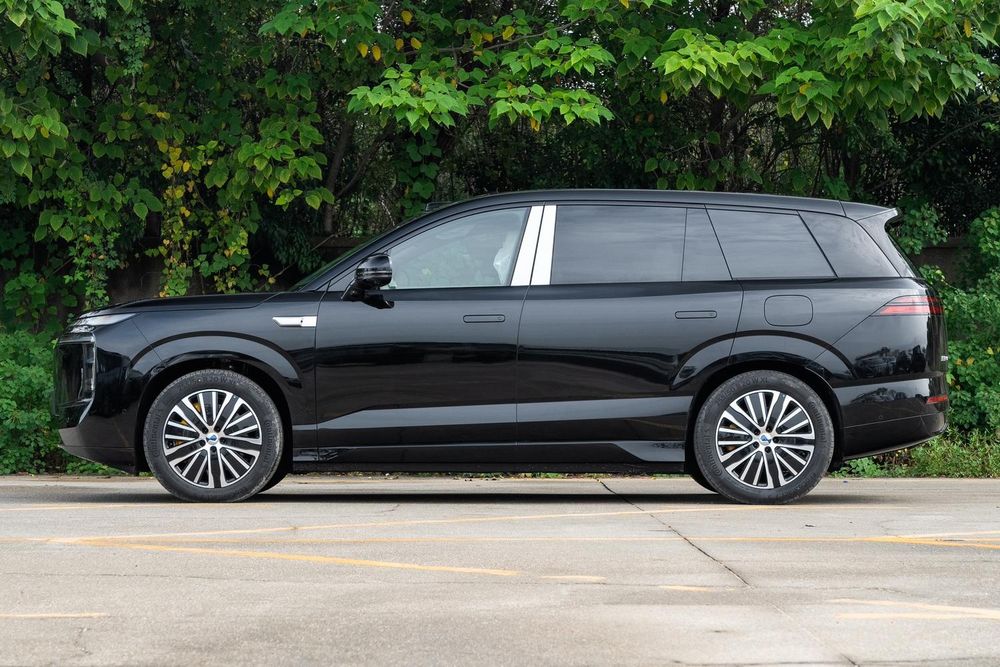 Denza N8L flagship полный привод