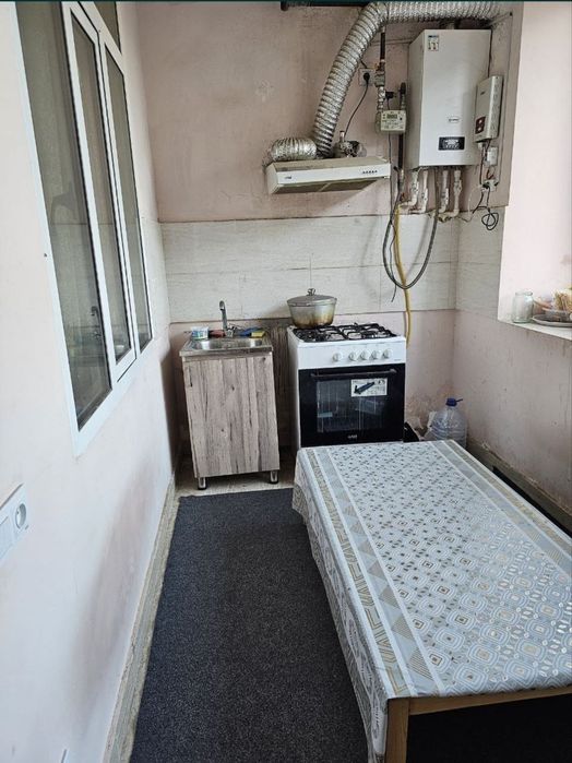 Sergile 3bekat yon oldida. Kvartira bolalarga birga turishlikka