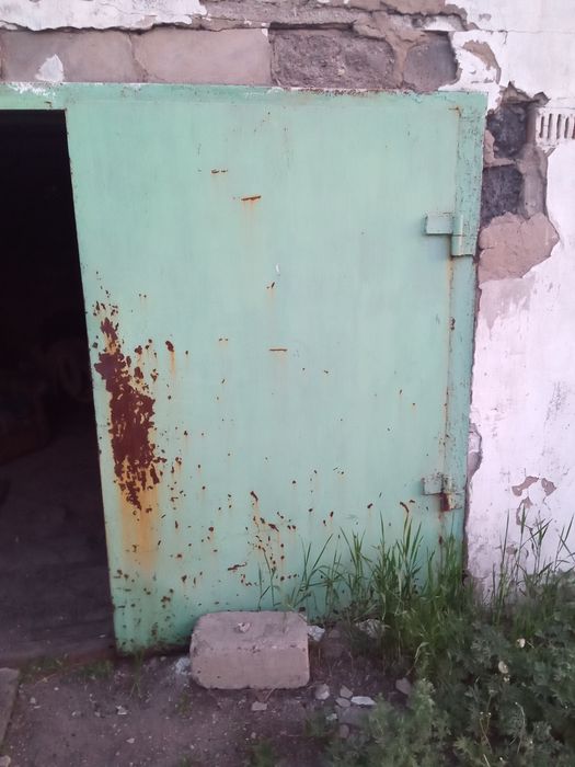 Продам гаражные ворота