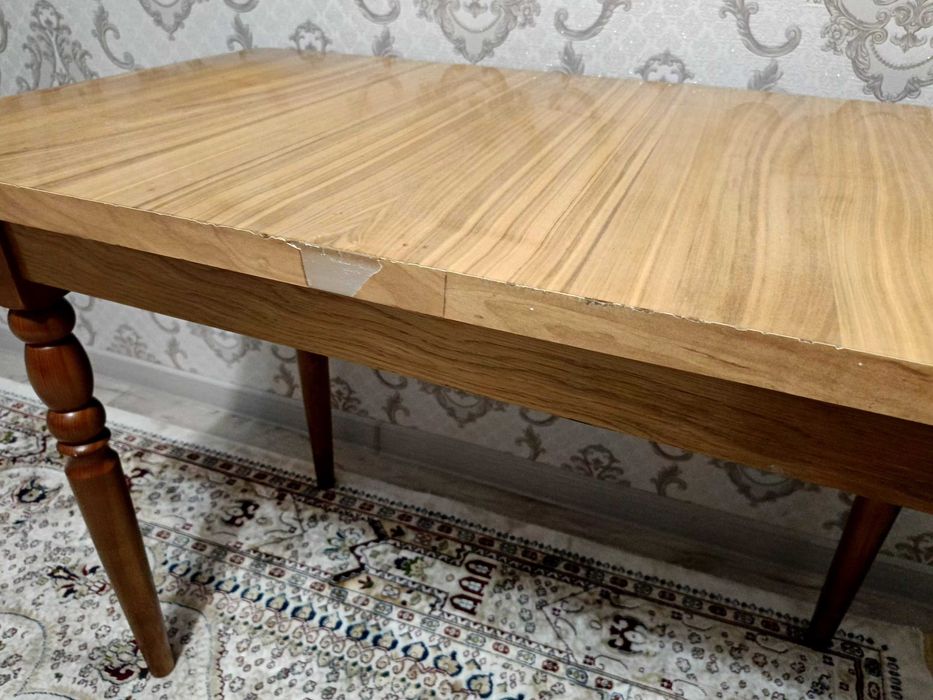 Продам стол 105 на 60