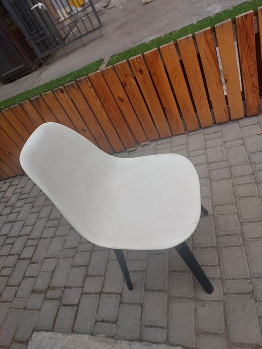 Продаём столы со стульями б/у