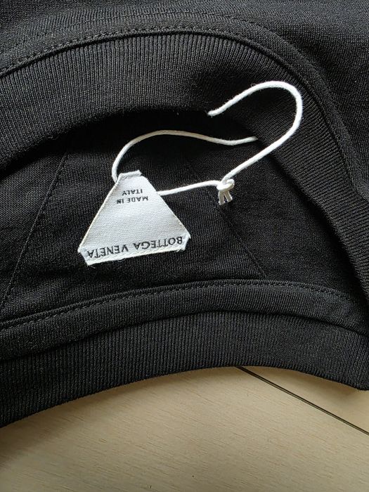 Тениска Bottega Veneta L – нова
Нова тениска Bottega Veneta, размер L