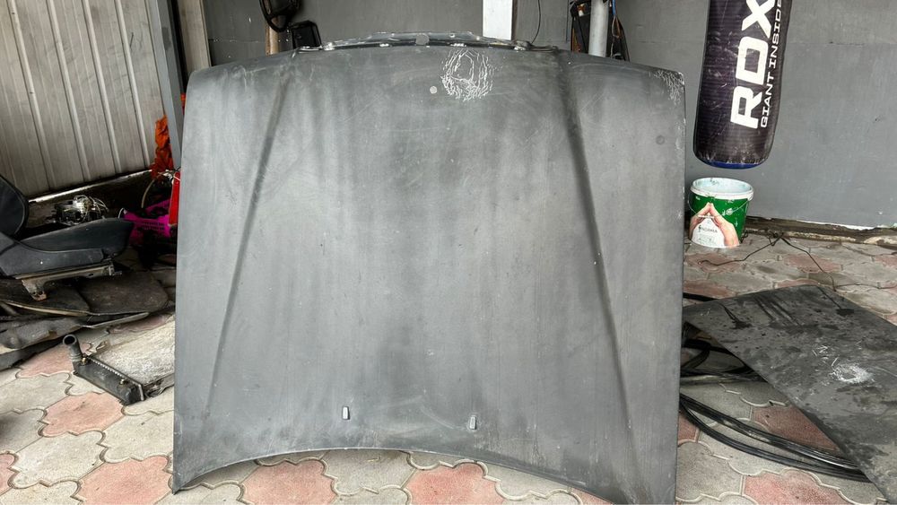 Капот w124 и до рест