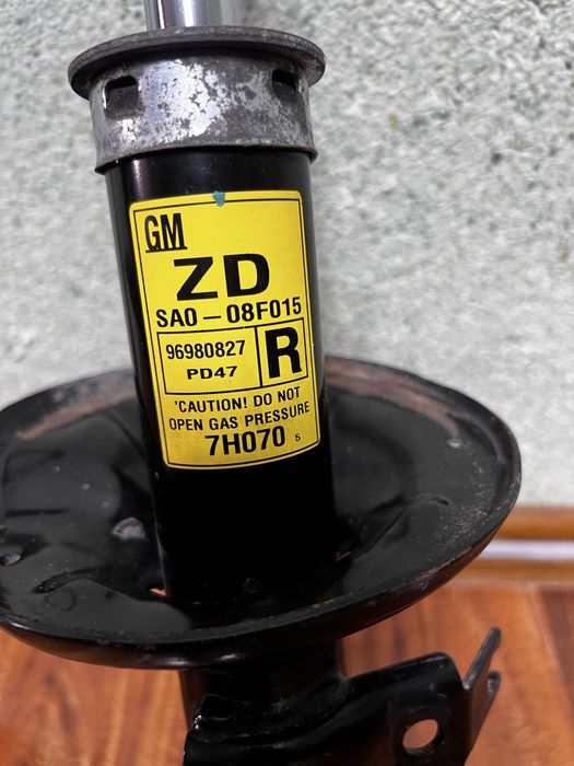 Продам армотизаторы нексия 3