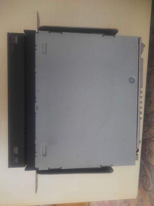 Продам автомагнитоллу Sony Xav-W1