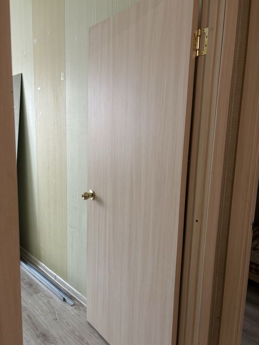 Продам межкомнатные двери б/у