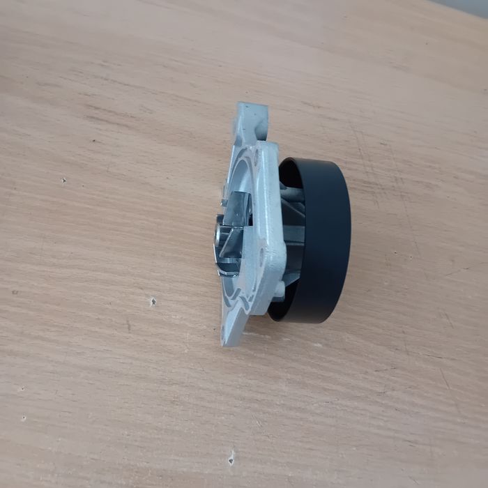 Водна помпа за Mazda