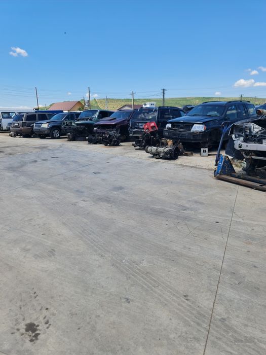 Dezmembrez jeep grand cherokee 2.7 4.7 3.1