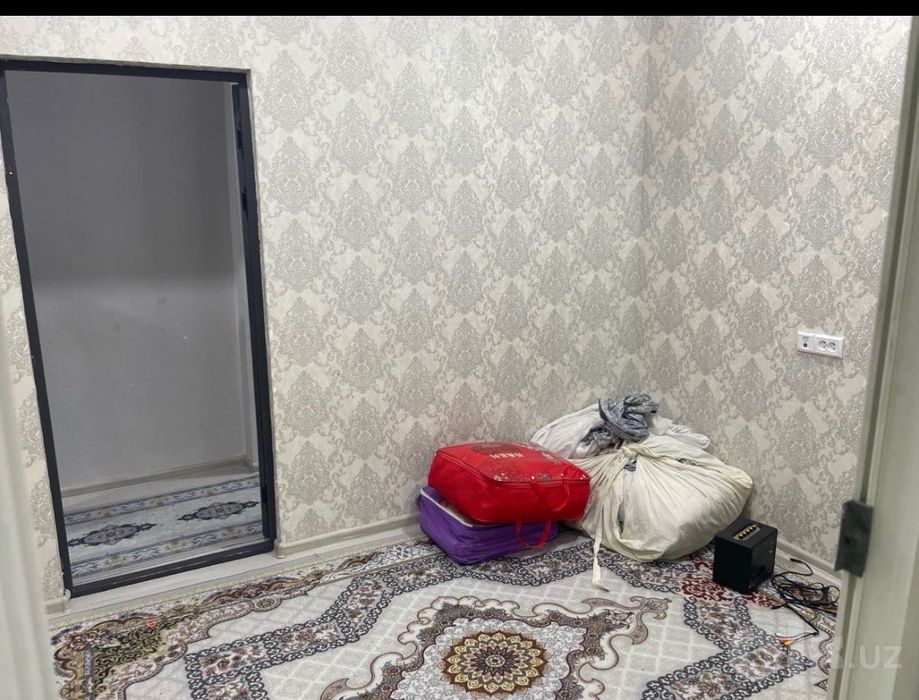Возле Метро 2 х комнатная