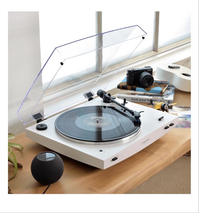 Виниловый проигрыватель Audio-Technica AT-LP3XBT
