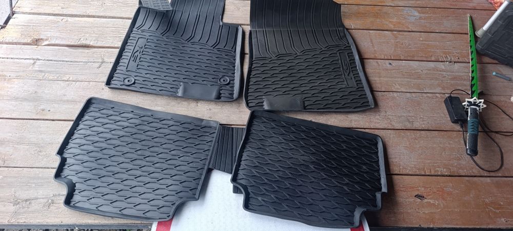 Продам полики на Киа К5