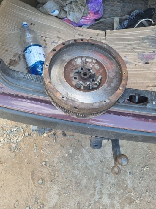 Продам запчасти на ауди