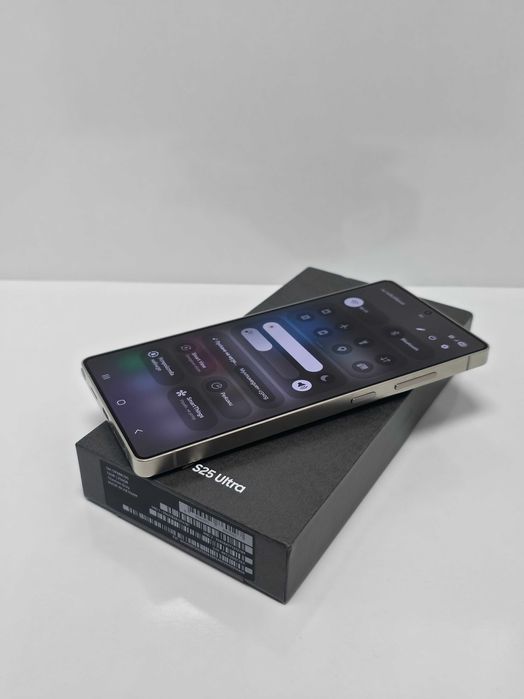 Samsung S25 Ultra 256GB Titanium Gray