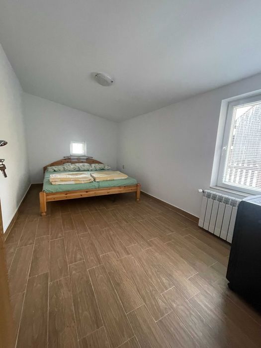 Давам за краткосрочен наем малка самостоятелна къща в Regenstauf-93128