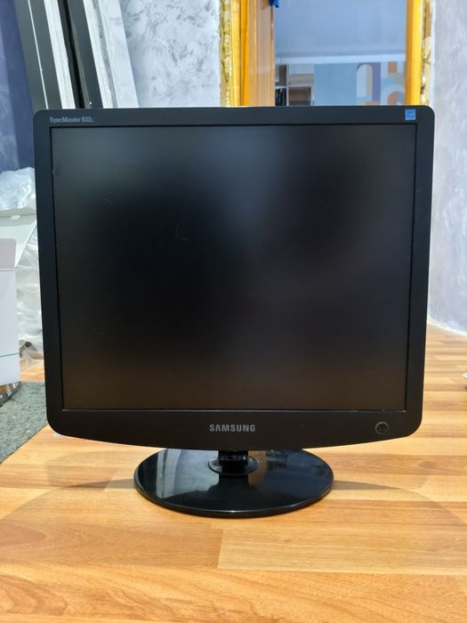 Монитор Samsung syncmaster 932b