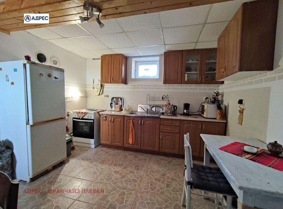 Продава се Къща в с. Пелишат, Област Плевен - 170 кв.м за 577 €/кв.м - Снимка #4