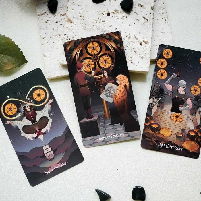 Таро. Runic Tarot и Stars Lighting Up The Night Tarot