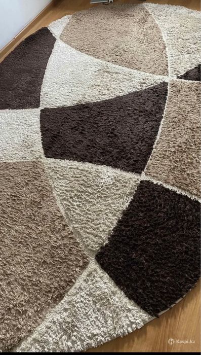 Ковёр Турецкого производства, мохнатый