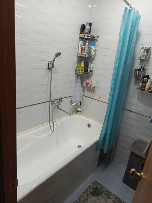 СРОЧНО!!!Продаётся 2-х комнатная квартира переделанная в 3-х