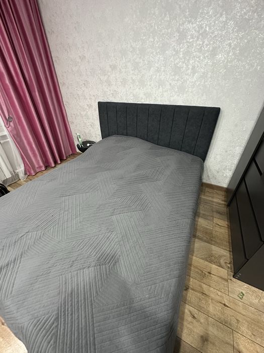 Продам кровать чистый с матрасом