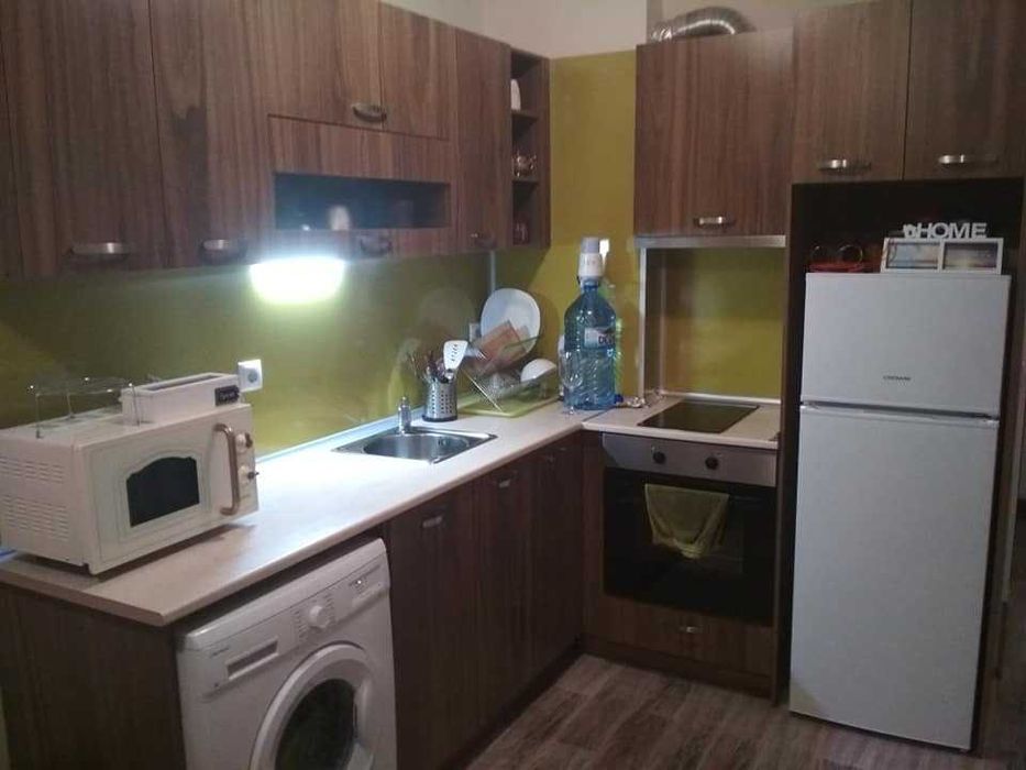 Продава се Тристаен апартамент в София, Полигона - 65 кв.м за 2447 €/кв.м - Снимка #4