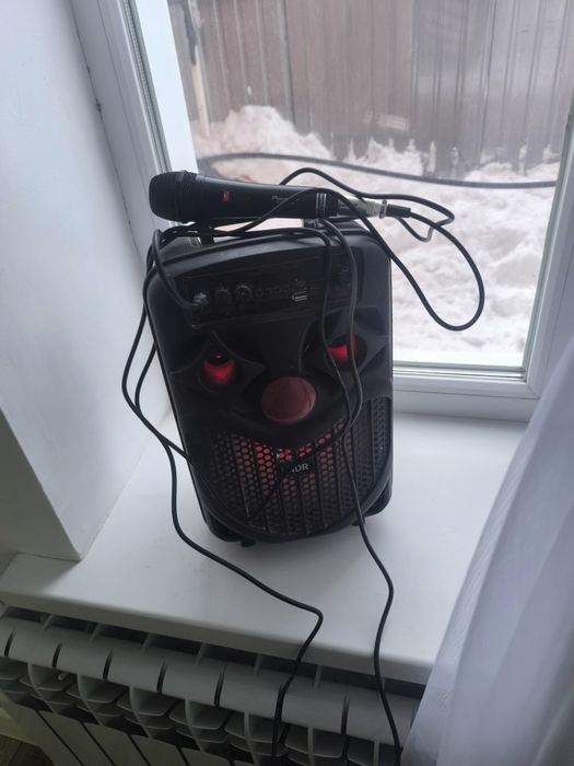 Продам музыкальную колонку