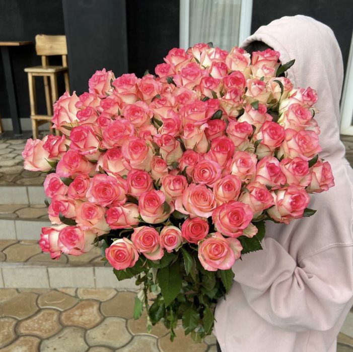 Купить розы,букет цветов,букет на подарок,пионы