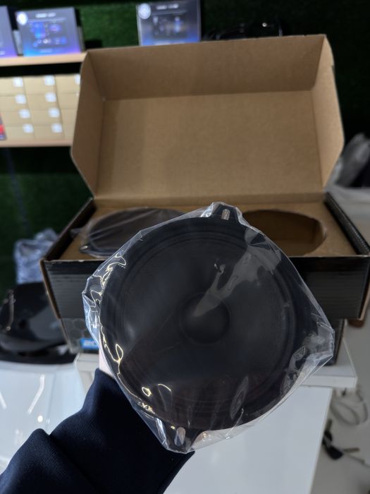 Teyes by динамики Dibalo eco 550 model super narxi