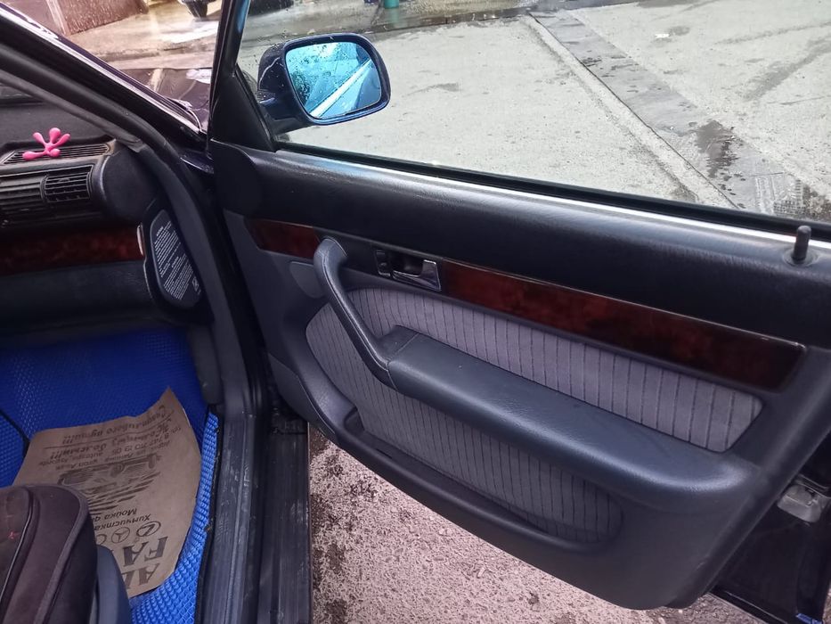 Ауди 6 сатылды объем 2.8 жылы 1996