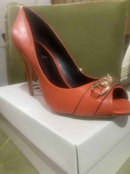 Елегантни обувки