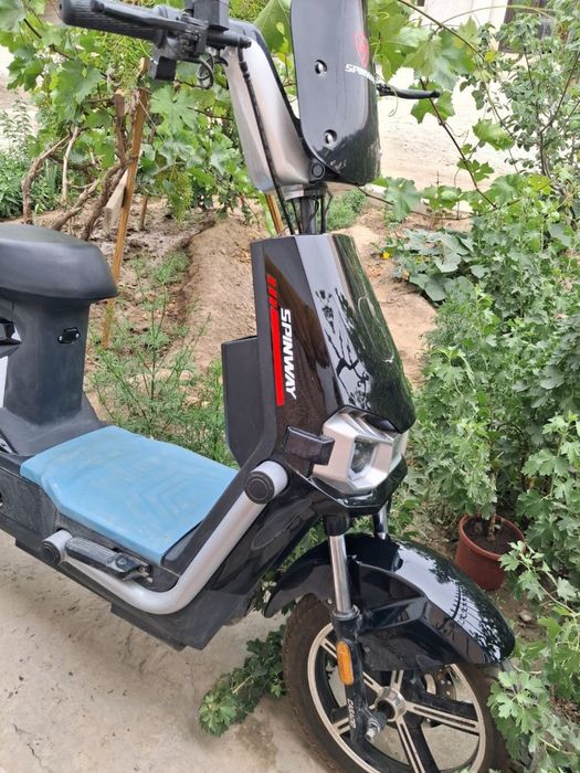 Spinway skuter satiladi